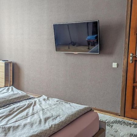 Двухкомнатная Квартира На Пятницкой Tjernihiv Exteriör bild