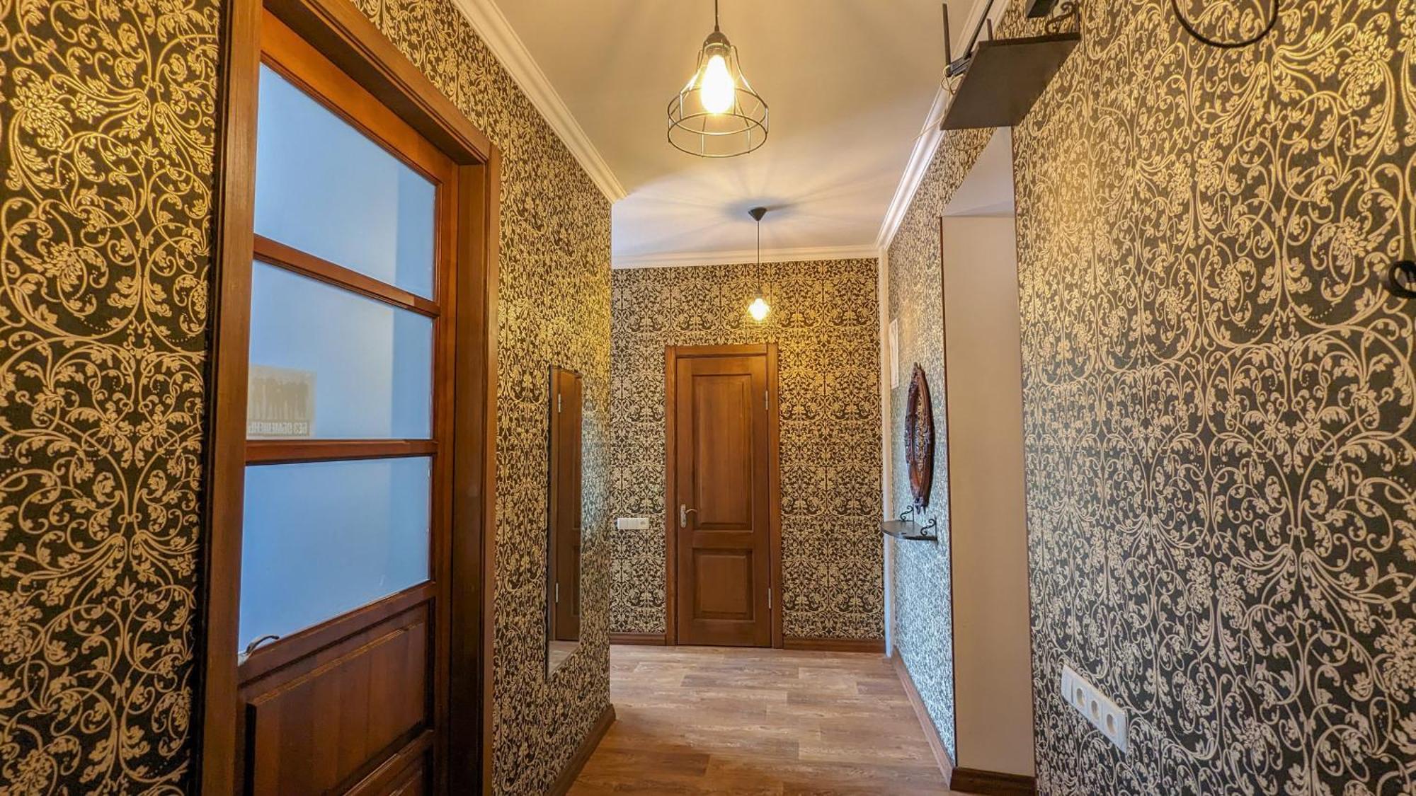 Двухкомнатная Квартира На Пятницкой Tjernihiv Exteriör bild